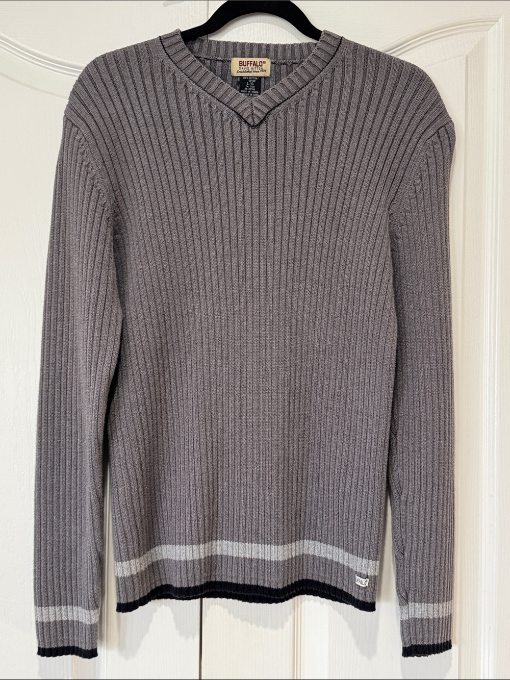 Buffalo David Bitton Men's Y2K Ribbed V-Neck Sweater with Contrast Trim Sz M/L
